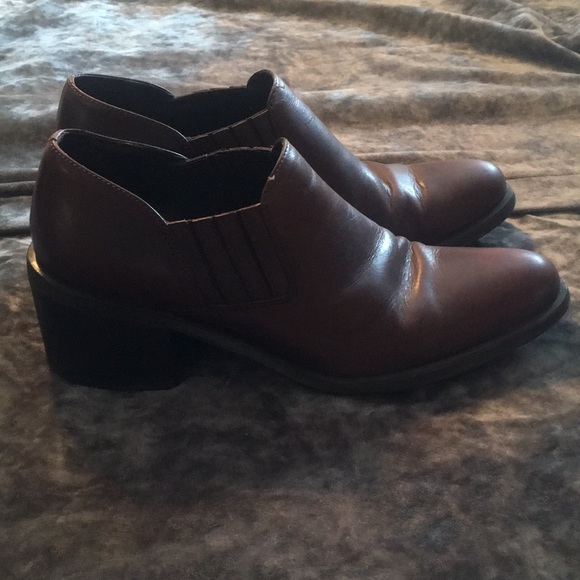 KF Ltd Women’s leather boot. Size 7.5 - Picture 2 of 3